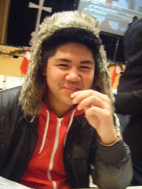 jaaabe's tweet photo. Happy birthday bro! It was hard to find old pictures of you LMAO but I did :) #fatbrett #hova #jafeel @BAMagallano http://t.co/FK0qdPaALX