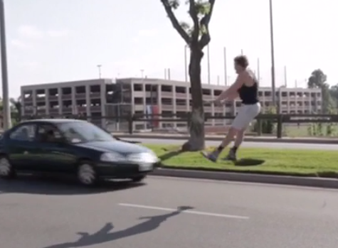 HuffPostUK's tweet photo. This car jump stunt will scare the sh*t out of you #LogansCarJump http://t.co/92pthaS5Iq http://t.co/LtFCV4uSn6