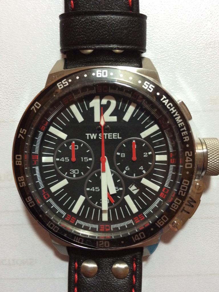 Heres a picture of the watch, it's indentical just with driver instead of co-driver, please share! <a href="/FIAERC/">FIA European Rally Championship</a>