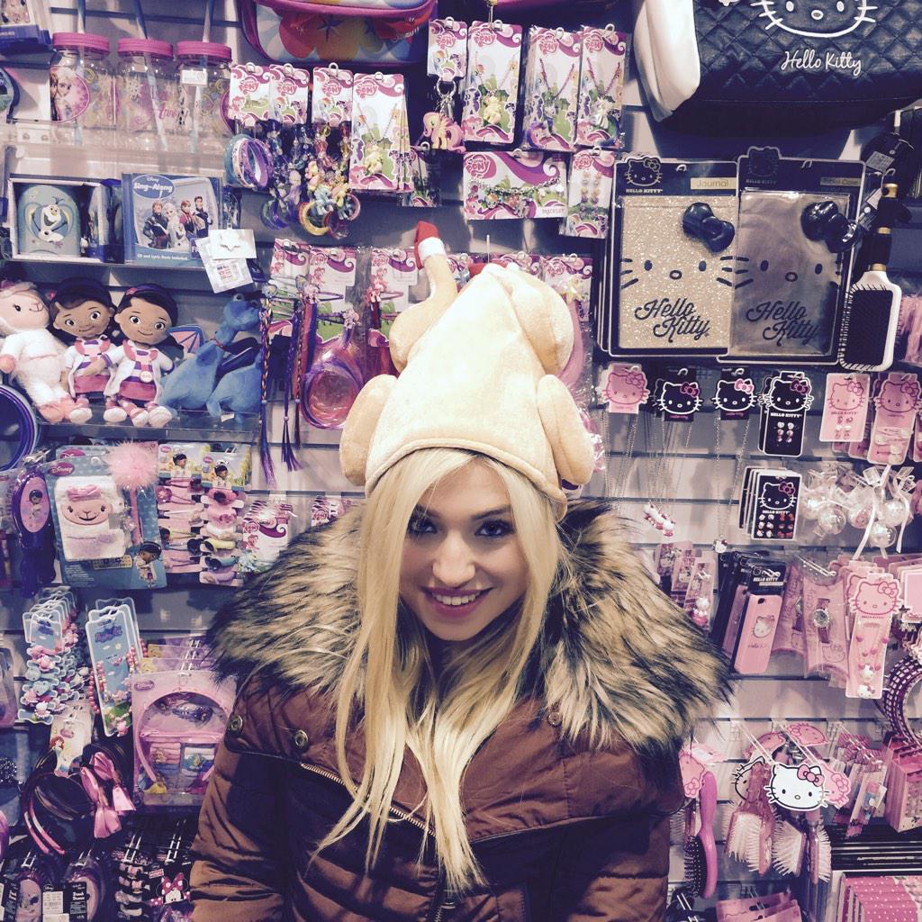 Charly Reed (@charlyreeed) | Twitter