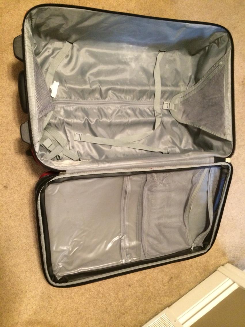 syddodd's tweet photo. The packing begins..#wheredoistart&amp;whatamiforgetting?? http://t.co/ubBgBUVAiY