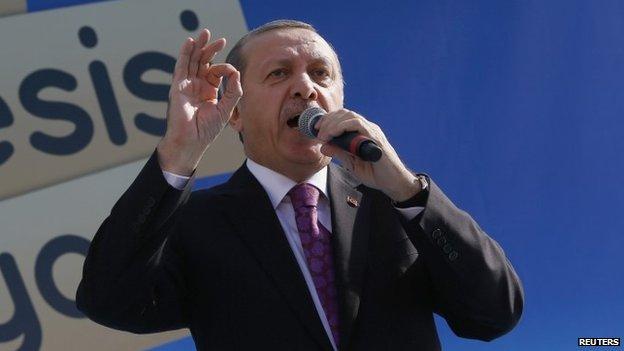 BBCWorld's tweet photo. Women "not equal to men" says Turkey's President Erdogan http://t.co/7SECTNYID9 http://t.co/jYoQXHpeJE