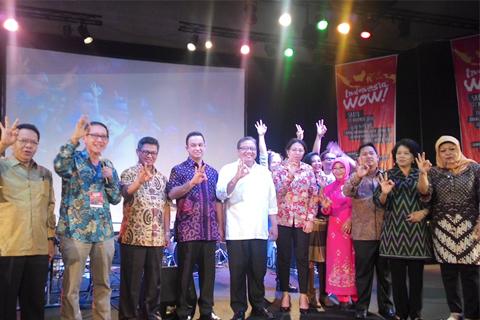 Kemdikdasmen's tweet photo. Untuk Menjadi Indonesia Wow, Mendikbud Imbau Muliakan Guru
http://t.co/LBEB9DfPxo http://t.co/pW4GkGvJLP