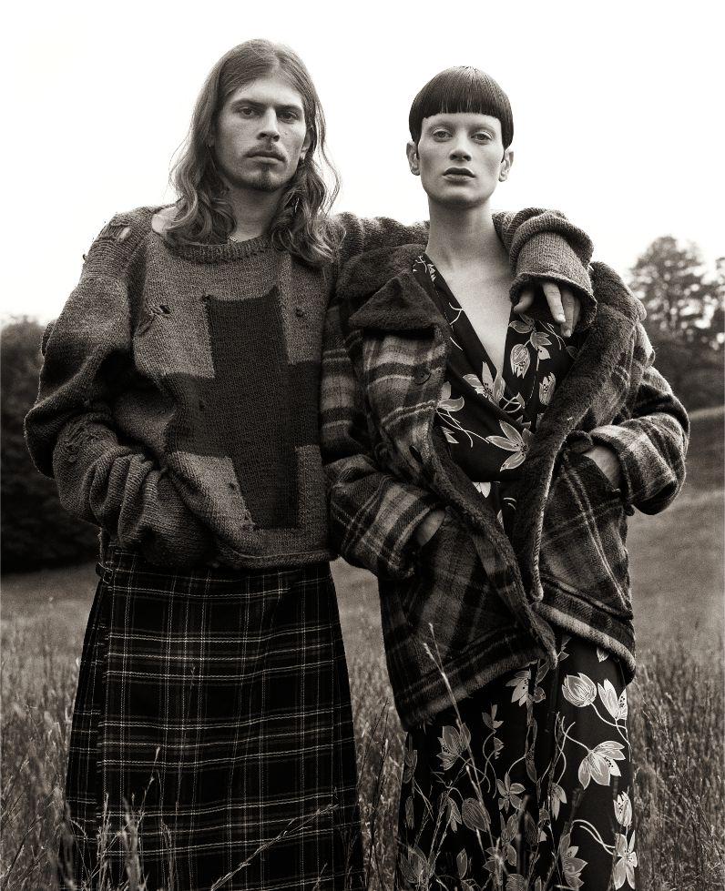 ALTOmagazine's tweet photo. Catch Steven Meisel's photography exhibition at @phillipsauction in Paris, London and New York http://t.co/2n78y7Vlab http://t.co/KKpRejHzoo