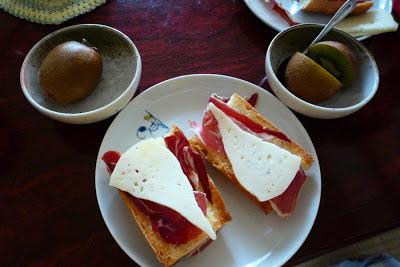BreakfastStorie tweet picture