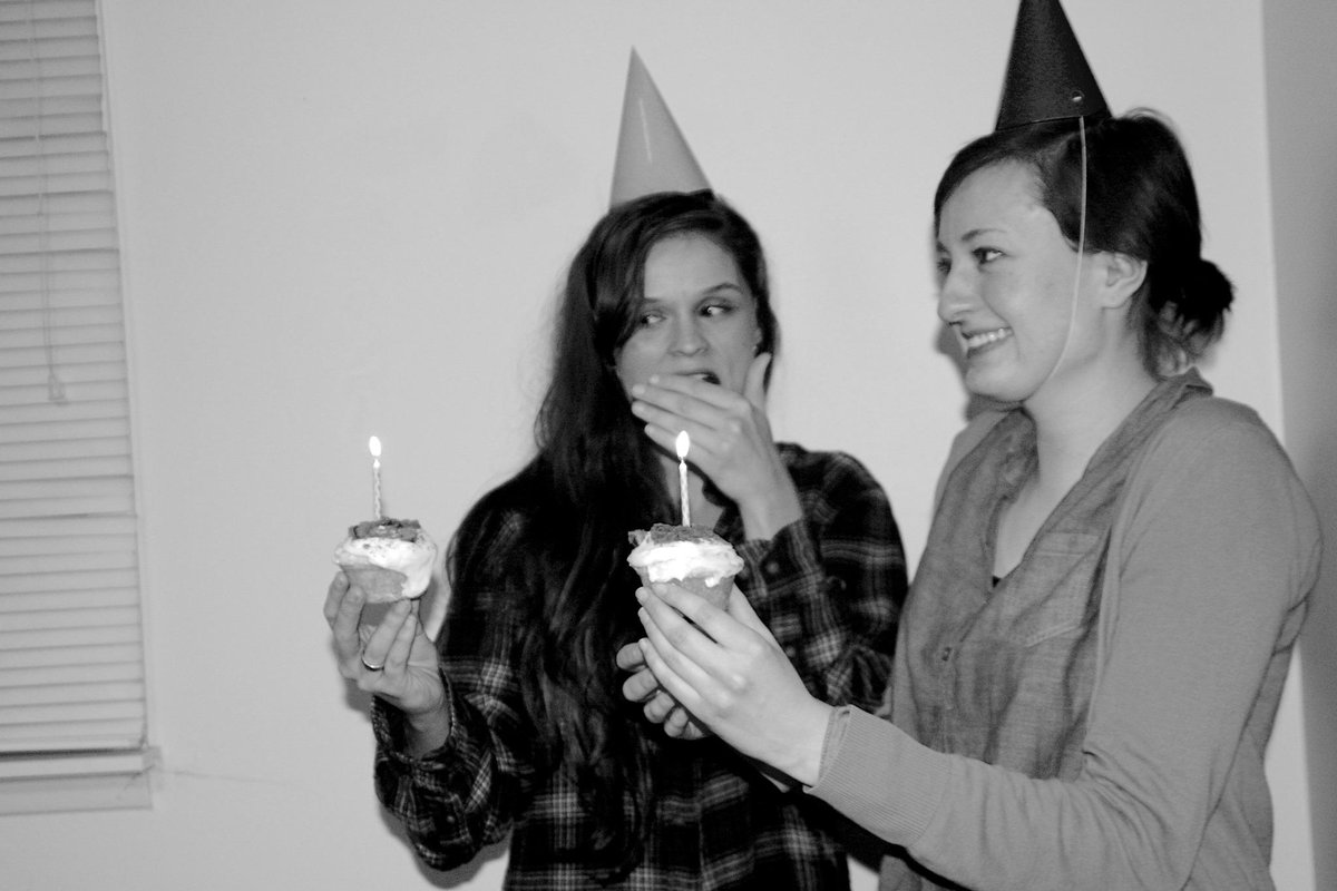 kristentheband's tweet photo. Had so much fun celebrating these two last night. #happybdayhan #happyalmost #bday #lauren #babystars http://t.co/zITcvSn2ul