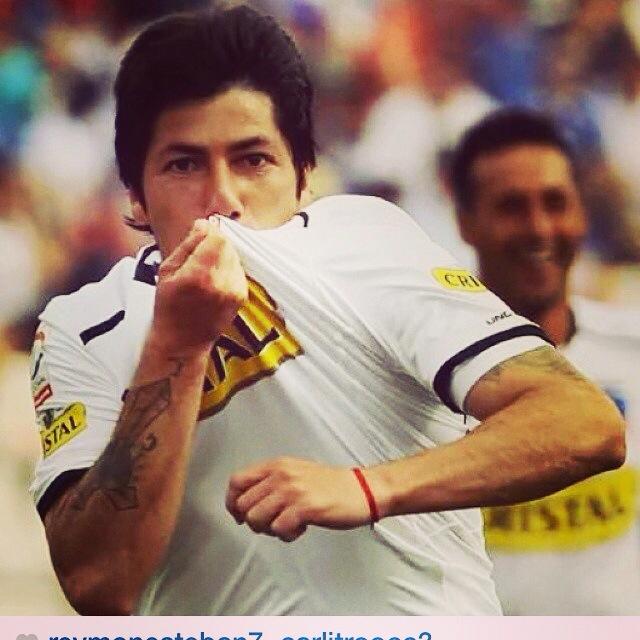 PajaritoValdes's tweet photo. Unos de los besos más lindos de mi vida ........... http://t.co/okNk3EHFtX