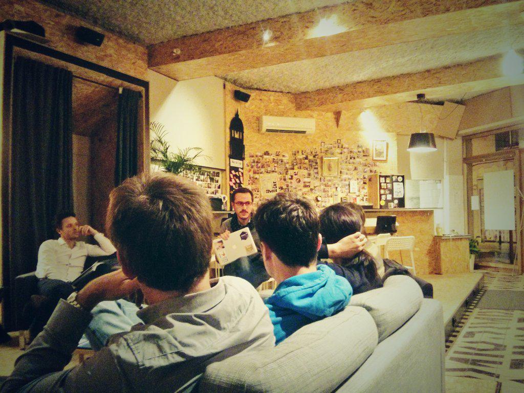 misterniark's tweet photo. Les startup du @SWGrenoble accompagnées par @LePhareStartups ce soir chez @Coworkingre http://t.co/AnOWbZ2S73