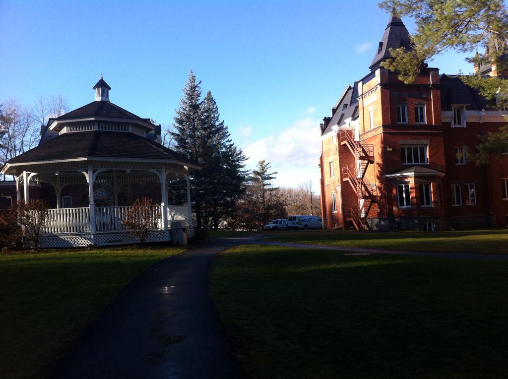 CamiJC21's tweet photo. El viernes estaba a -12 grados y hoy a 16 grados #wtf #canada http://t.co/YWWCCapmlL