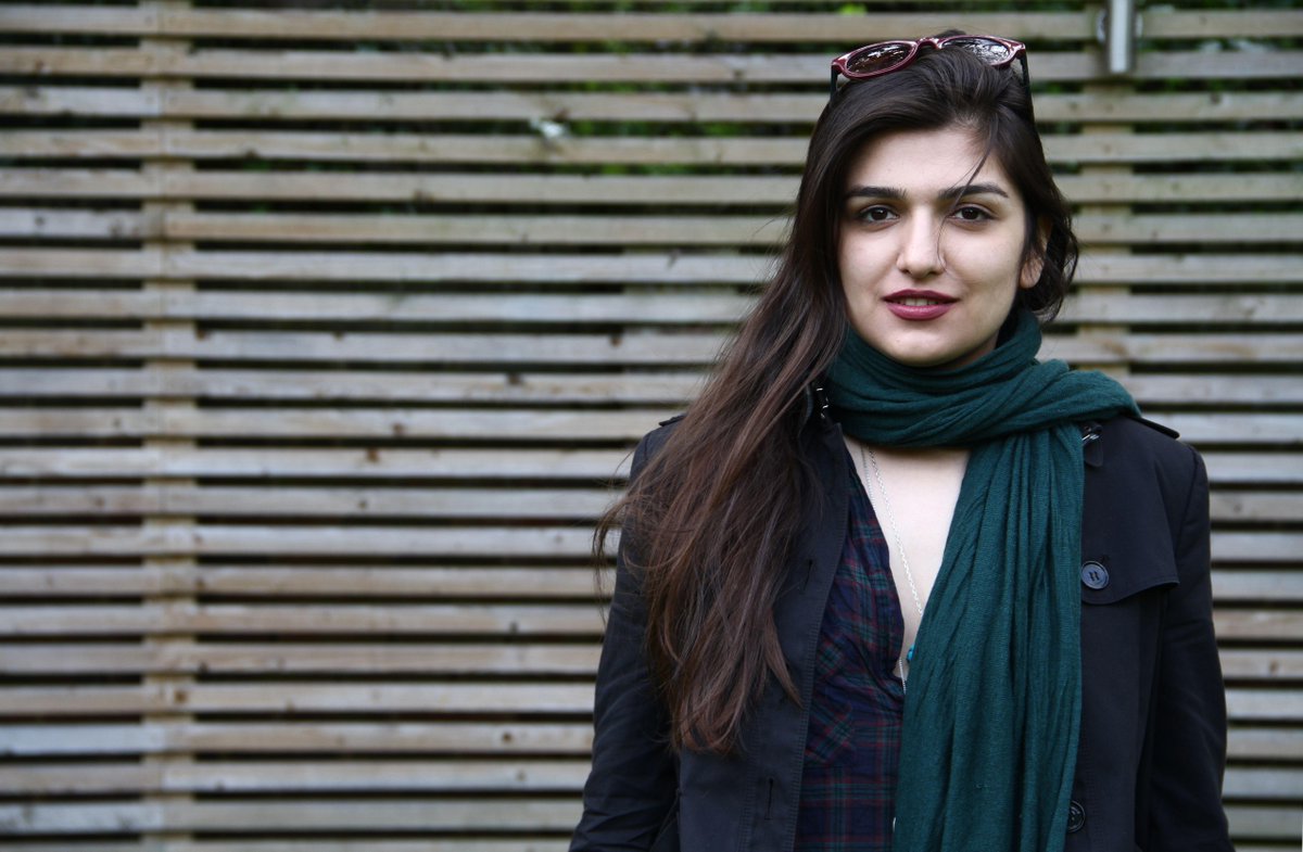 htTweets's tweet photo. British-Iranian woman jailed for watching #volleyball match released on bail http://t.co/FtHS6rjwmQ http://t.co/K4R9UAvfGd