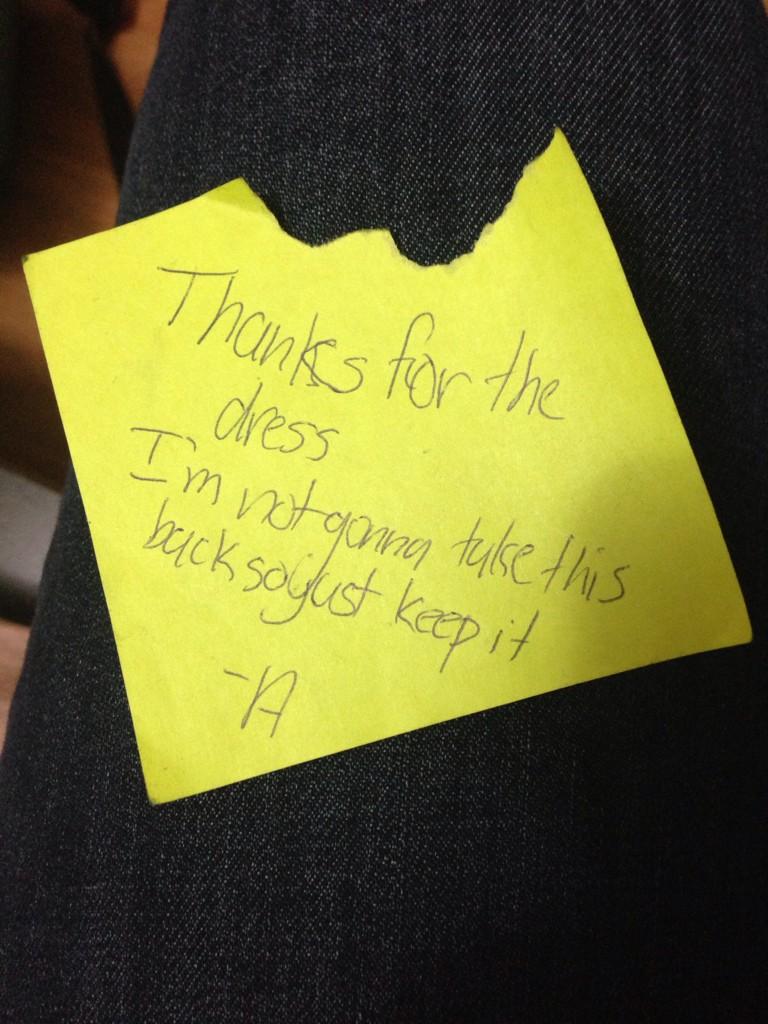 Mannal_B's tweet image. The notes my sister and I leave each other 😂😂 #sisterlove #WeGetEachOther