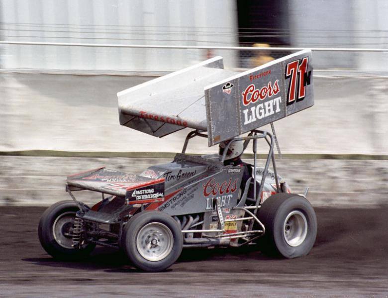 VntgSprintCars's tweet photo. Tim Green drives the Coors Light #71N machine into the corner - Knoxville - 1983 http://t.co/0bNuiAGEpZ