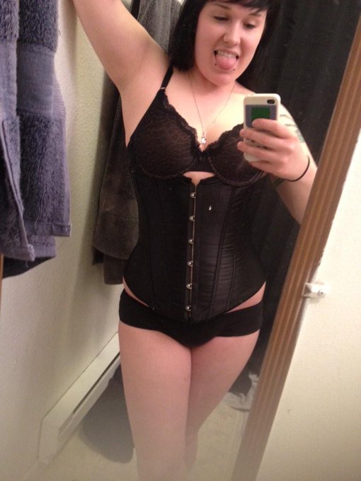 Who's going out tonight? http://t.co/8yylUVlsQ1<a href="/tag/tuesday"class="tags"><span>#tuesday</span></a><a href="/tag/femdom"class="tags"><span>#femdom</span></a><a href="/tag/fetish"class="tags"><span>#fetish</span></a><a href="/tag/domme"class="tags"><span>#domme</span></a><a href="/tag/bestjobever"class="tags"><span>#bestjobever</span></a>