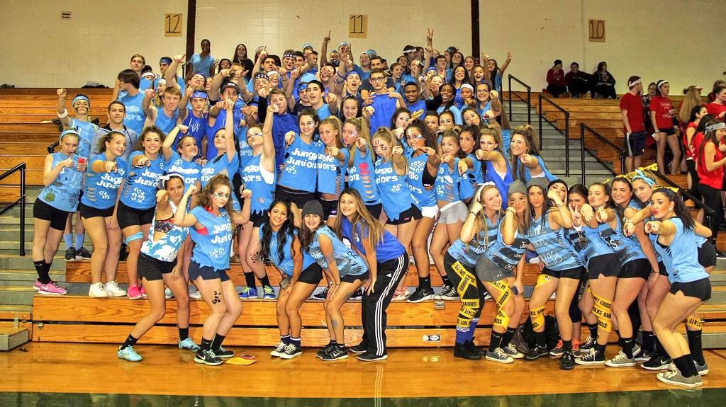 Juniors 💙 #wackyraces #picturespree #toomanytotag