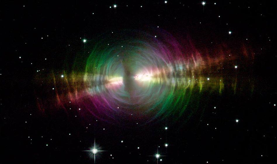 wiredspacephoto's tweet photo. The cosmic lighthouse known as the Egg Nebula. http://t.co/vJHodC21PV http://t.co/iTYCVsypbA