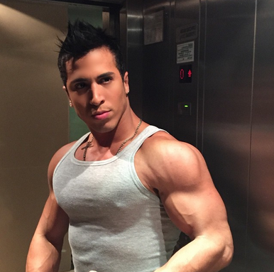 Franger Huz  ∞ tweet media