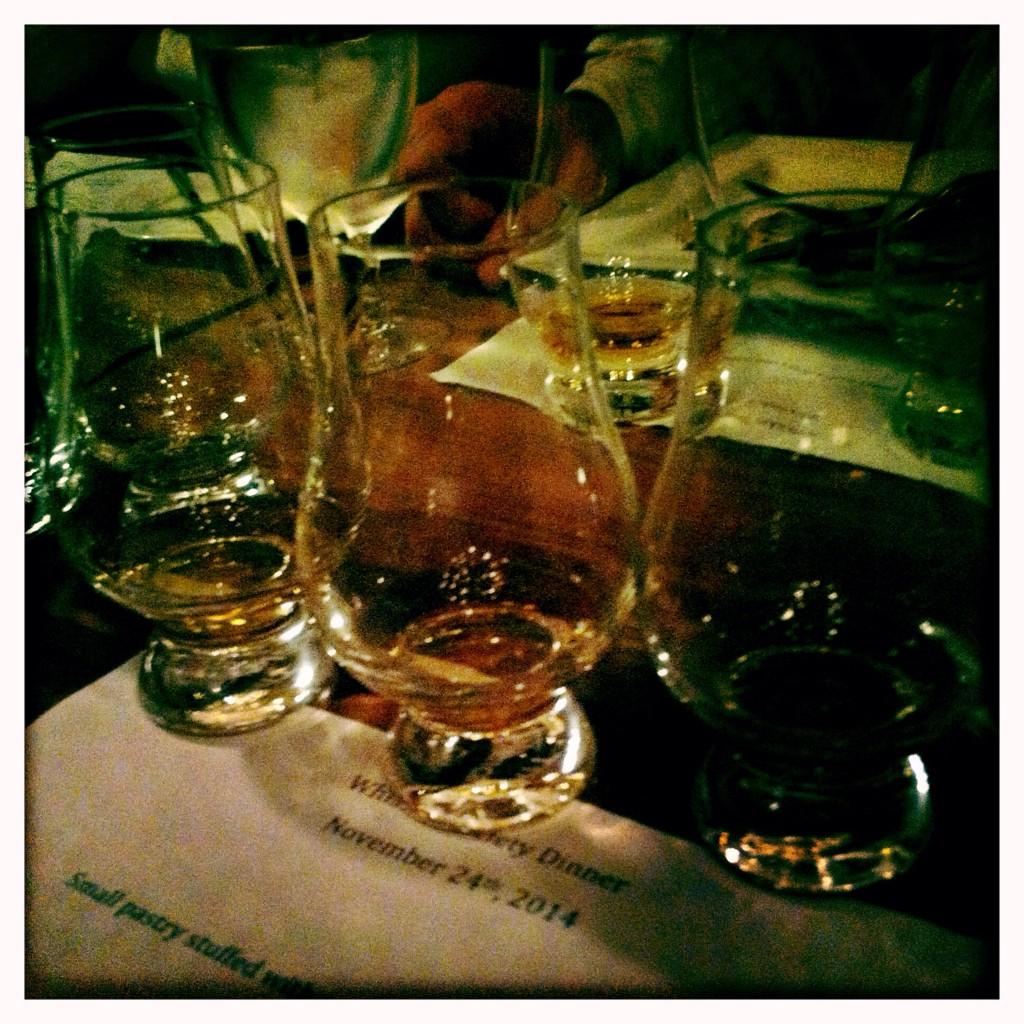 fancypatrol's tweet photo. @fancypatrol: @HighlandPark @The_Macallan colour series #scotiawhiskysociety #halifax delicious night http://t.co/1oYXCtKNzC