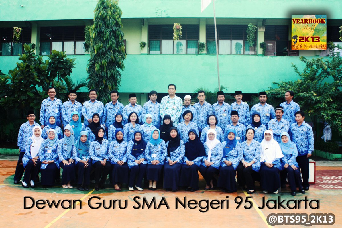 BTS95_2K13's tweet photo. Selamat Hari Guru bapak ibu  :) Tetap jadi pelita untuk kami ya :) http://t.co/Rxpa31AXzO