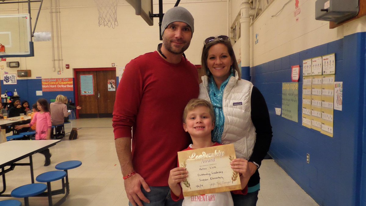 SimpsonElem's tweet photo. These Leader of the Month parents were soooo proud! http://t.co/J9UZwZ7XAA