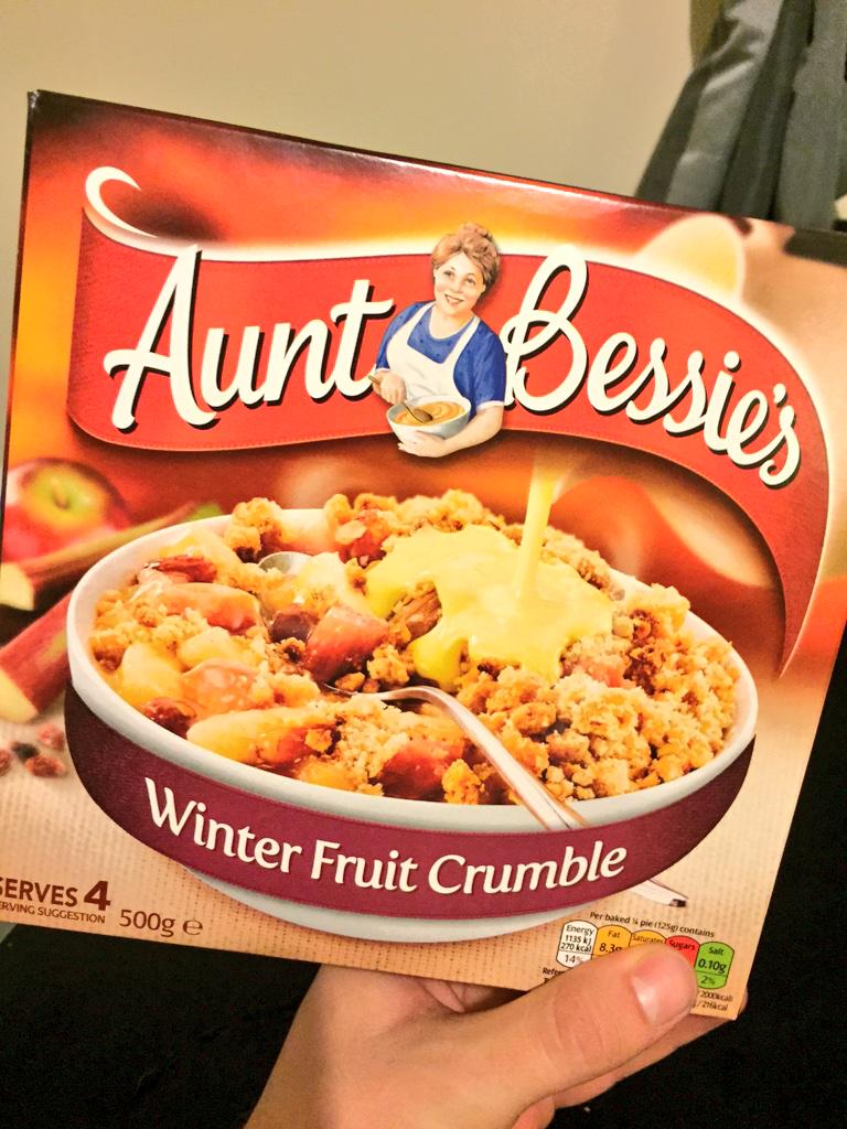 Yerbs88's tweet photo. Me and @stuart_minton are about to polish off this bad boy @AuntBessies #ServesFour #AndWhat #GameFace #Commitment http://t.co/HfQ5Gf8Csr