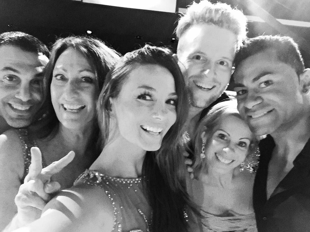 TheRickiLee's tweet photo. Today's the big day!!! Who's gonna win @DancingAU ??? 

Text RICKI-LEE or LYNNE or DAVID TO 191777 to vote 🎉🎉🎉🎉 http://t.co/wygWOhJw3Q