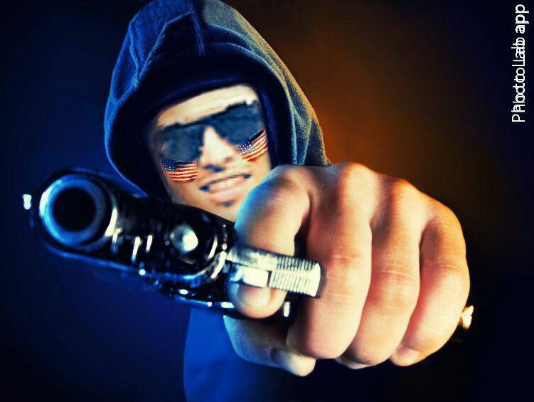 fazeelat3's tweet photo. @aleem_official
Love this pic to....
Gangster lord aleem.... u look nice,  like always http://t.co/Rb7M7sbA4e