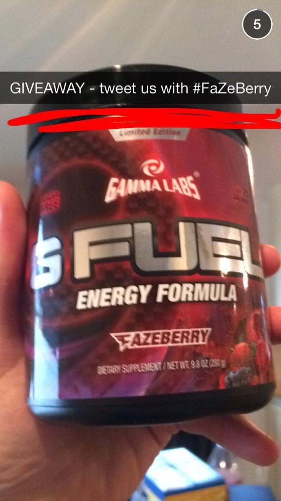 cy_aim's tweet photo. @bananafone34 #FaZeBerry http://t.co/3Y8kAPhv2w