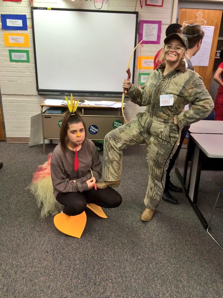 EricaLinnn's tweet photo. The Hunter & her turkey take the prize ππ #comPIEtition π http://t.co/XjmLc4h59g