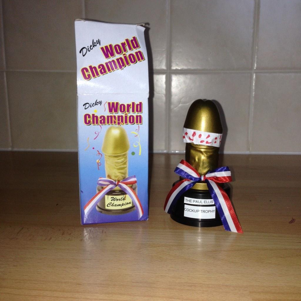 RyanClarke4's tweet photo. Just like to say thanks very much guys. I worked hard all year for this. #mafia2014 #wankers #cockaward http://t.co/IhougeVM1R