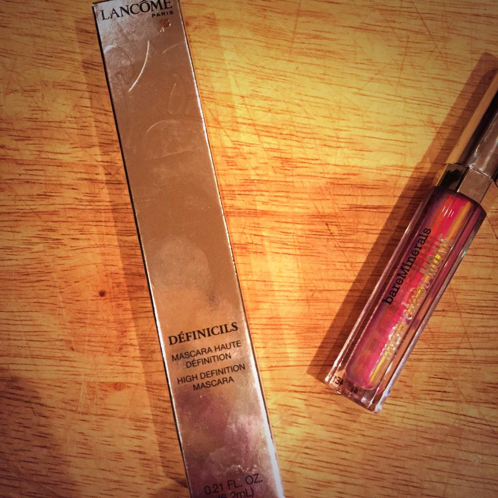 AlleyHale's tweet photo. Obsessed with @CarlieStylezz lashes, so I had to pick this baby up! #lancome #definicils #mascara http://t.co/Bbx1I2QDn8