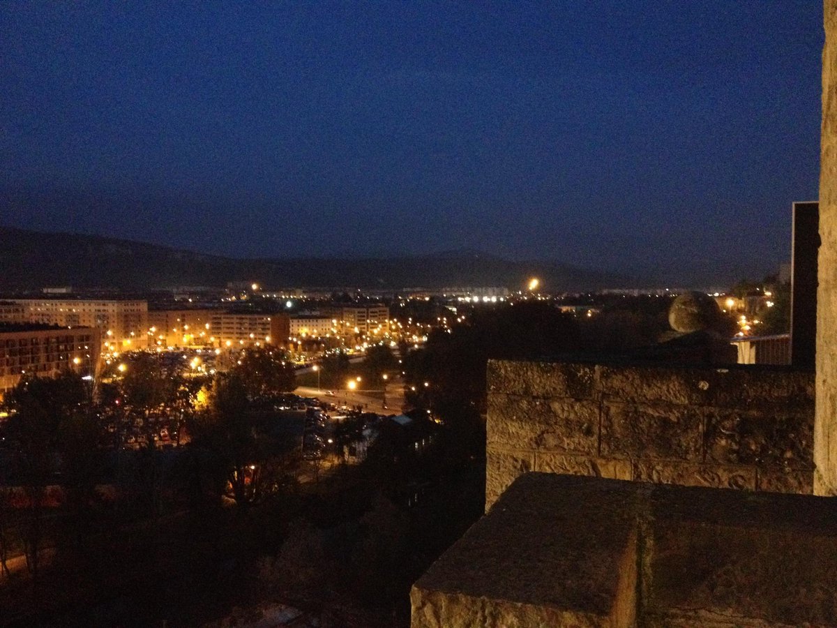 amurallada's tweet photo. Buenas noches #Pamplona! #amurallada #BuenasNoches http://t.co/R4vqibYQva