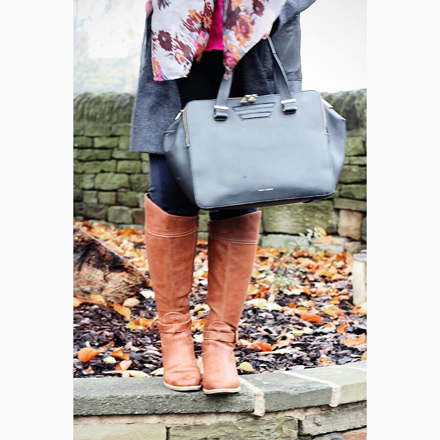 Shakin' my booties. (New blog! Link in profile 👢👢) instagram.com/p/vzI4ZhLuZ1/ <a href="/timberland_uk/">Timberland UK</a>