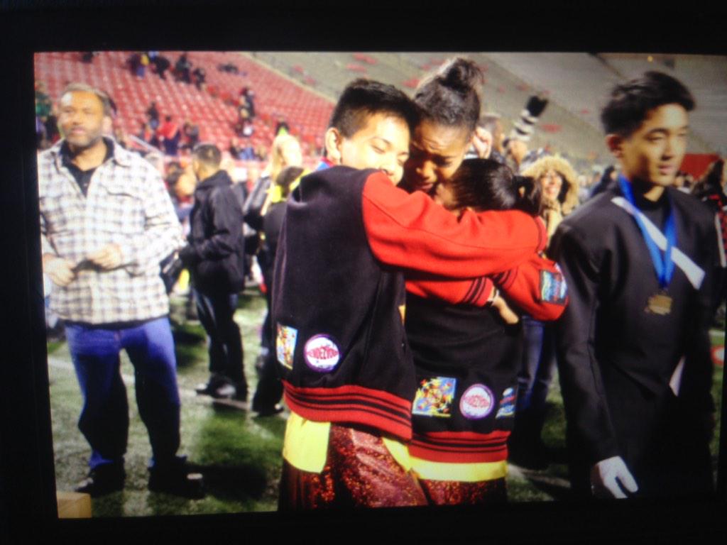khrndo's tweet photo. #pointandlinetoplane 💛💙❤️ so freaking thankful http://t.co/LTYPy4kdCI