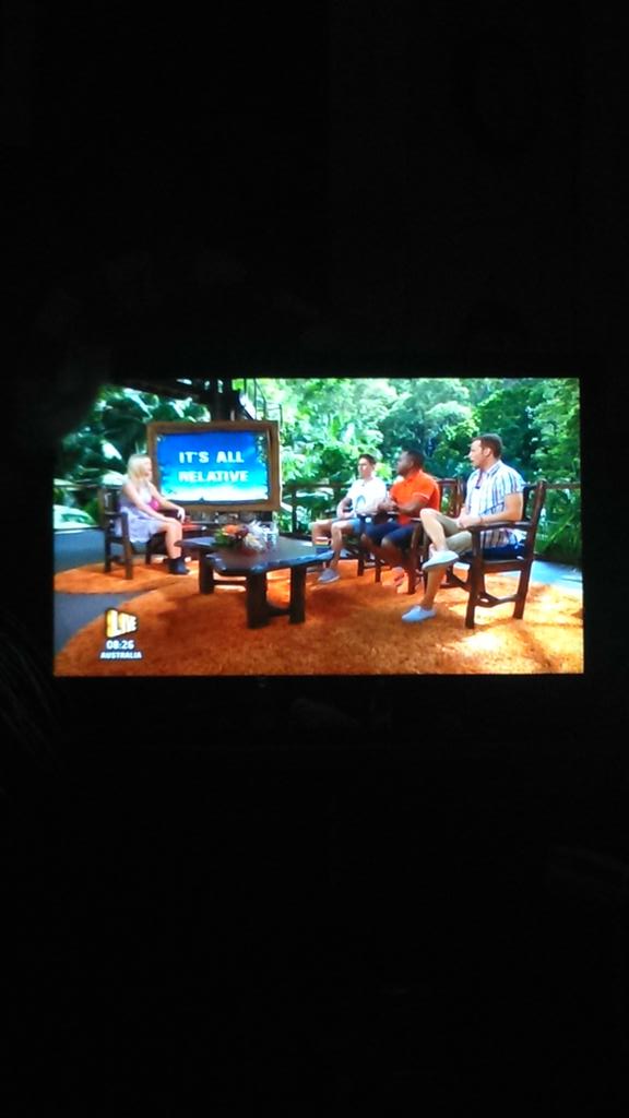 BobiShields's tweet photo. Watching #getmeoutofherenow
I wish I had a friend like @realjoeswash, he really cracks me up!! :) #ImACeleb http://t.co/NTr45SXKgf