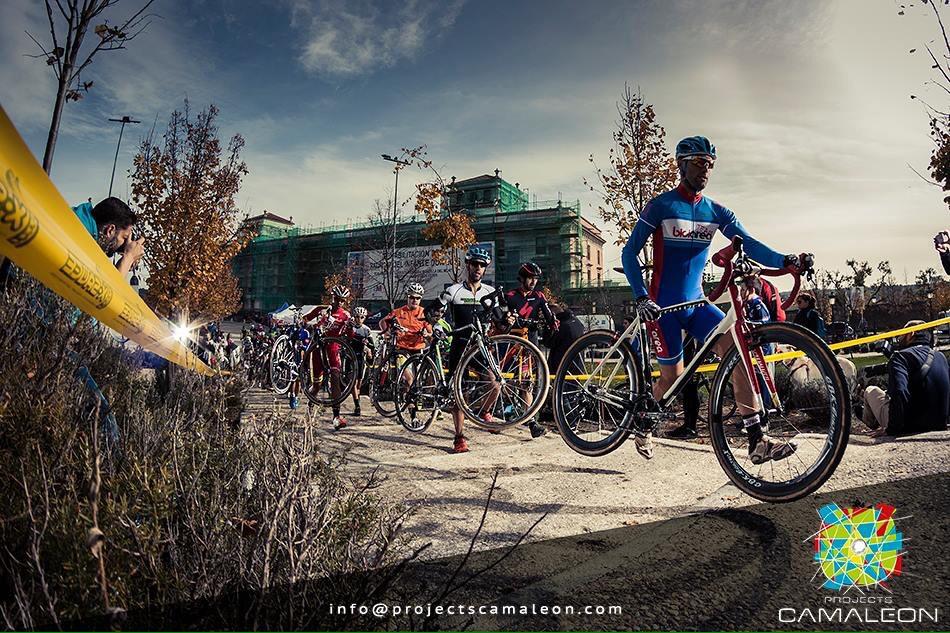 Pro_CAMaleON's tweet photo. #ciclocross #Boadilla #Bike #fotografía #fisheye http://t.co/urCP3mRx8d