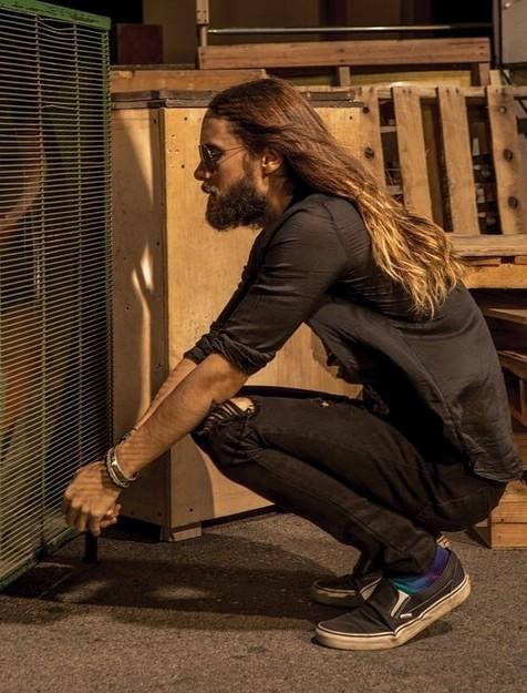 Knockahore's tweet photo. #JaredLeto wearing #rtadenim #RtAMensSkinny #Adweek Roundtable. @JaredLeto Styled by #chloebartoli http://t.co/EVm2hwl51F