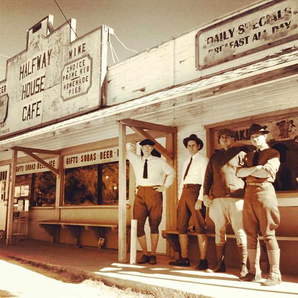 _HalfwayHouse's tweet photo. Love this edit from an #Instagram user! Thanks for the photo, atmontanile! #HalfwayHouseCafe #Vintage http://t.co/bQrJLZmhMu