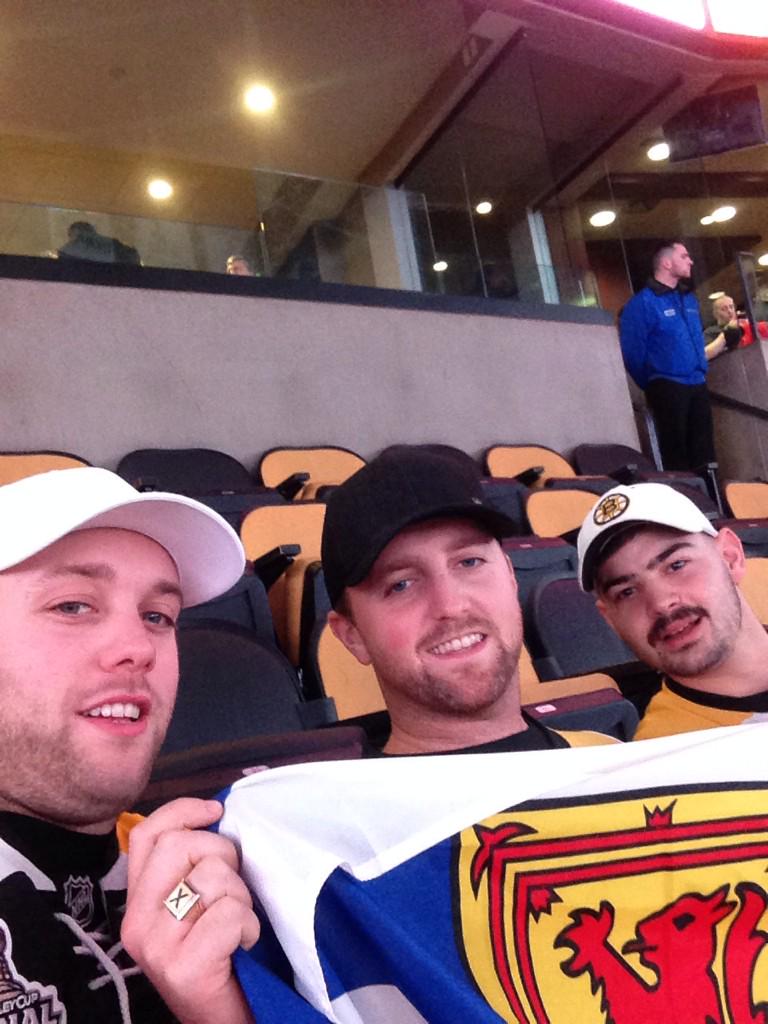 cuvepaint's tweet photo. @NHLBruins  go bruins go http://t.co/Vhwx1sjqYU