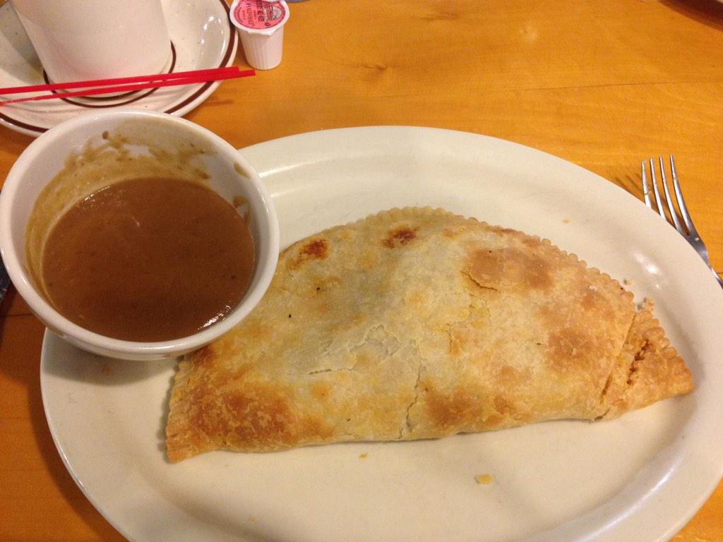 CollinWietfeldt's tweet photo. Nothing like a good ole Michigan Pastie Eeh! #UPfood #michiganhumor #deerhuntingfuel @PureMichigan http://t.co/2Eme2wNR9o
