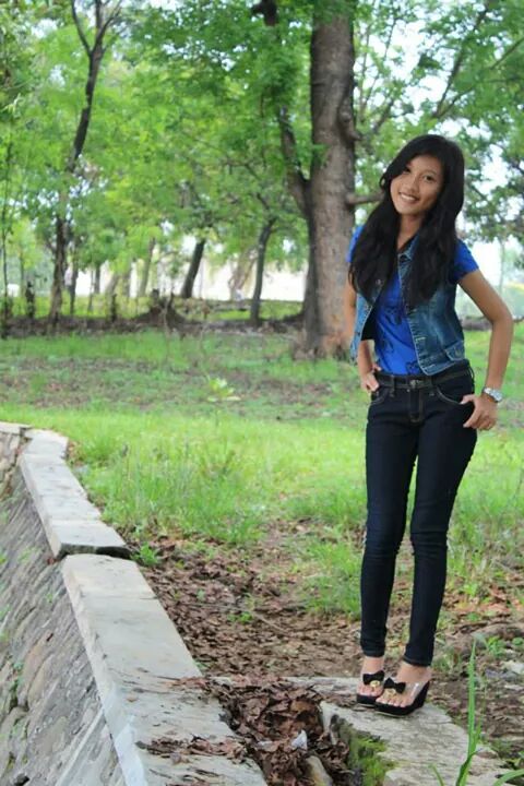 mustika_anindya's tweet photo. #naturaL #Hunpot #BadPose #OwL :D http://t.co/40sQb92Mbe