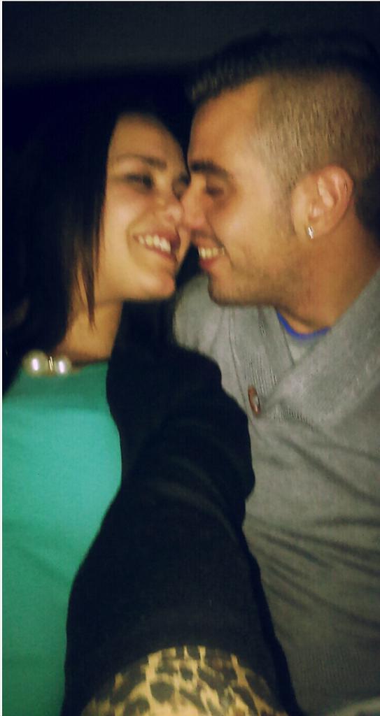 Anabb96's tweet photo. Te juro q es verte la cara y mi alma se enciende 😍. TE QUIERO!! http://t.co/53U4kct1Ka