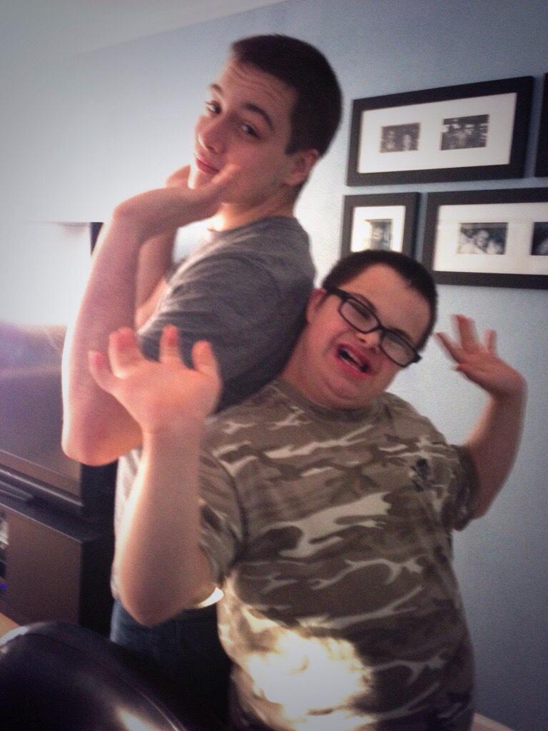 ShepardChase's tweet image. SQUADDDDD 😂💯😄😊