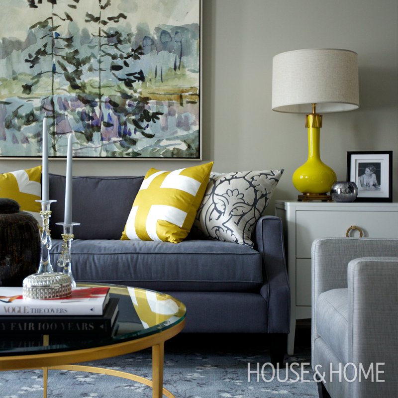 HouseandHome's tweet photo. NEW video!
@meredithheron shares her stunning #Unionville project » http://t.co/xZTtxClFmE

#hometour #decorating http://t.co/LT7piUWDJB