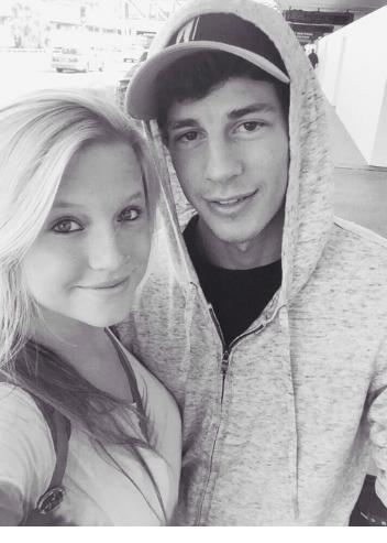 victoriouslima's tweet image. Who told you they are not perfect match? #teambristina #areyoutheone #fuckthemachine @MTV_Christina @Tindel10