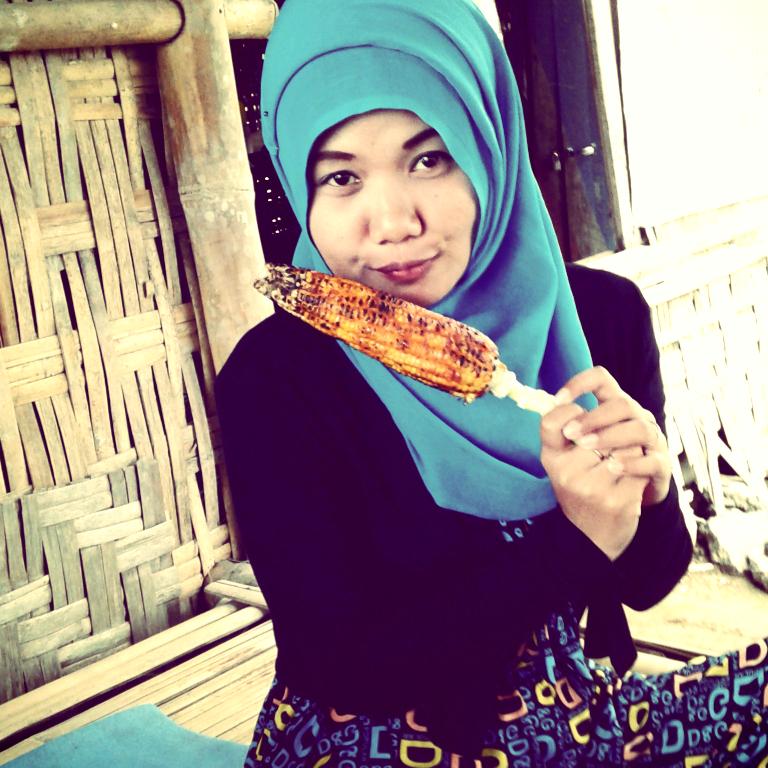 Makan jagung <a href="/ketep/">david yoe</a> pass