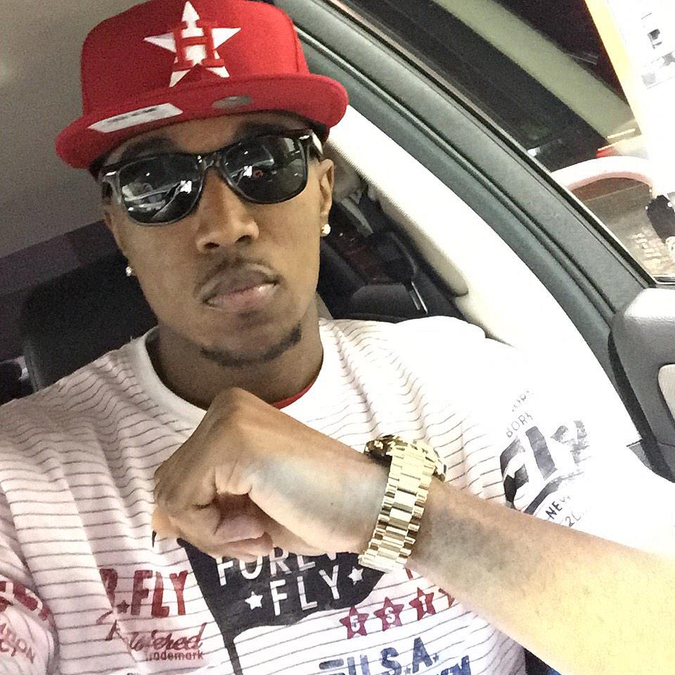 IAMCalente_901's tweet photo. Pull up like a Boss! 👑 http://t.co/WQfBO6KU0a