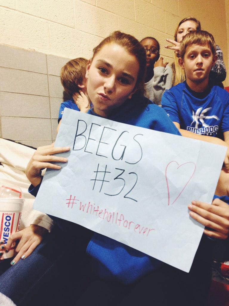 kaeleikirk's tweet photo. #WhitehallForever #beegs #32 ⚫️⚪️🔴 http://t.co/UrM8mzYhZa
