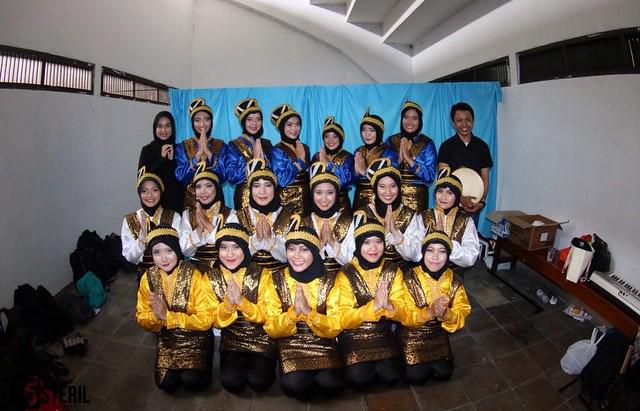 Biru? Putih? Kuning? Yuuk mariiiiiiiiii ... Kriaaah~