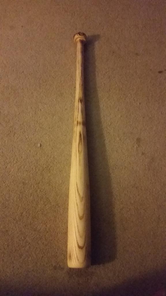 WolfeBats's tweet photo. Freshly done. Ash flamed tempered. What are your wants? Maple or ash? Place an order today! http://t.co/VM9oXY4PMo