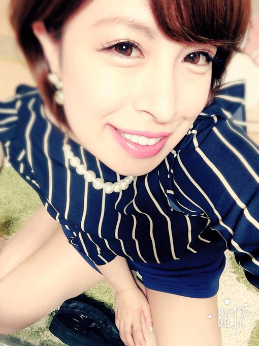 暇だと人んちなのに セルカとっちゃうやつ &uarr;うざいやつね(笑) http://t.co/fo01bVQovS<a href="/tag/b612"class="tags"><span>#b612</span></a>